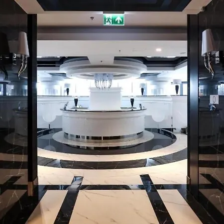 Hanza Tower White 23 Pool & Jacussi * Szczecin